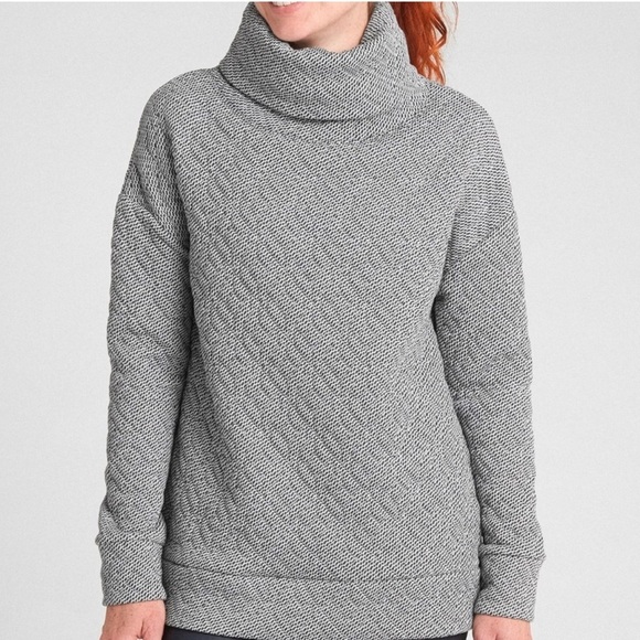 GAPFIT puffy quilted turtleneck sweatshirt sweater, women’s M. - Picture 1 of 10